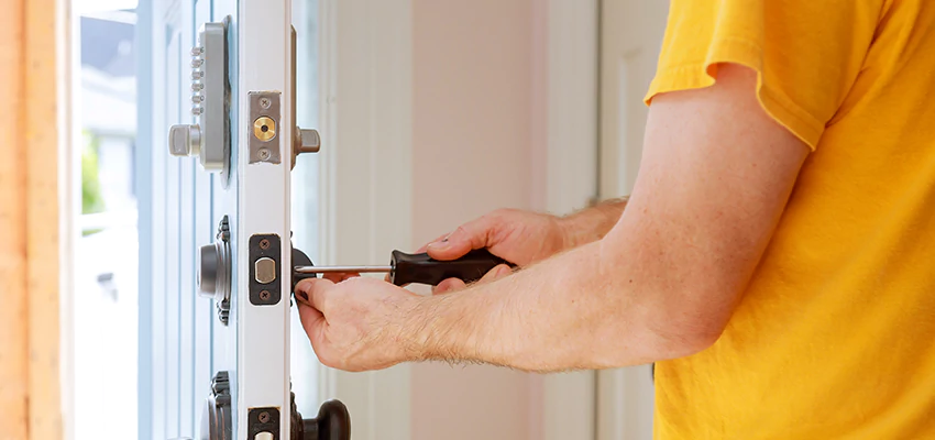 Eviction Locksmith For Key Fob Replacement Services in Orange, CA